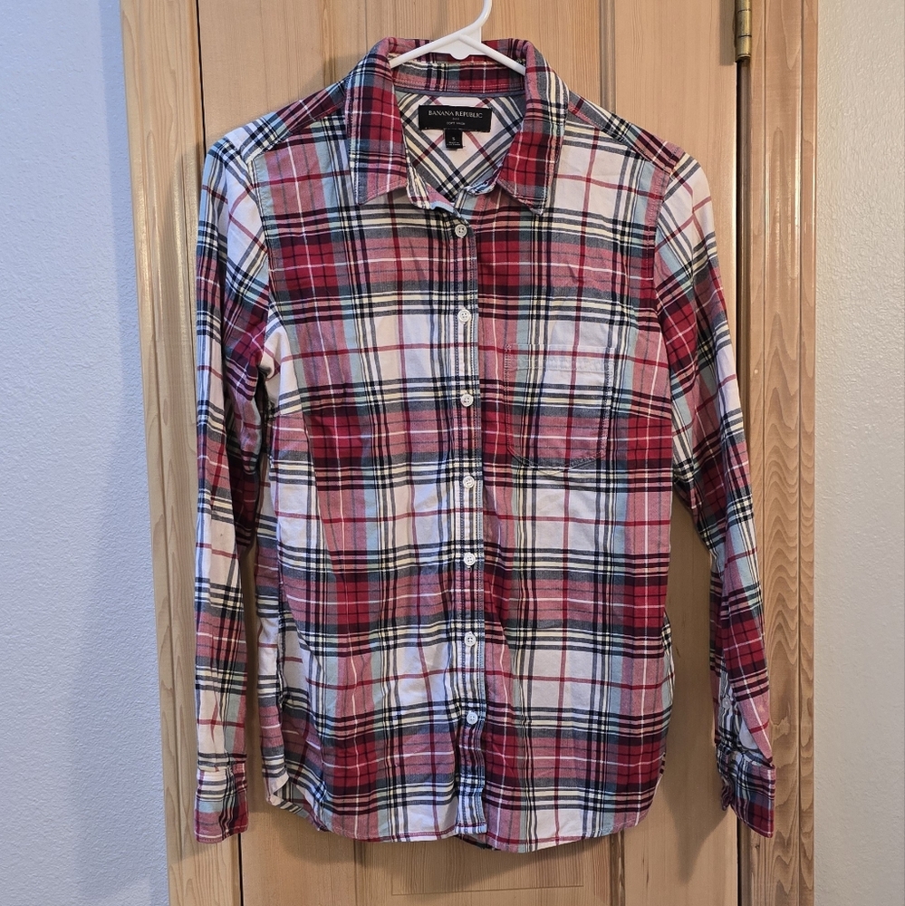 BANANA REPUBLIC FACTORY Shirt Small Red/Multi-Color Plaid Button-Down LS Women's
